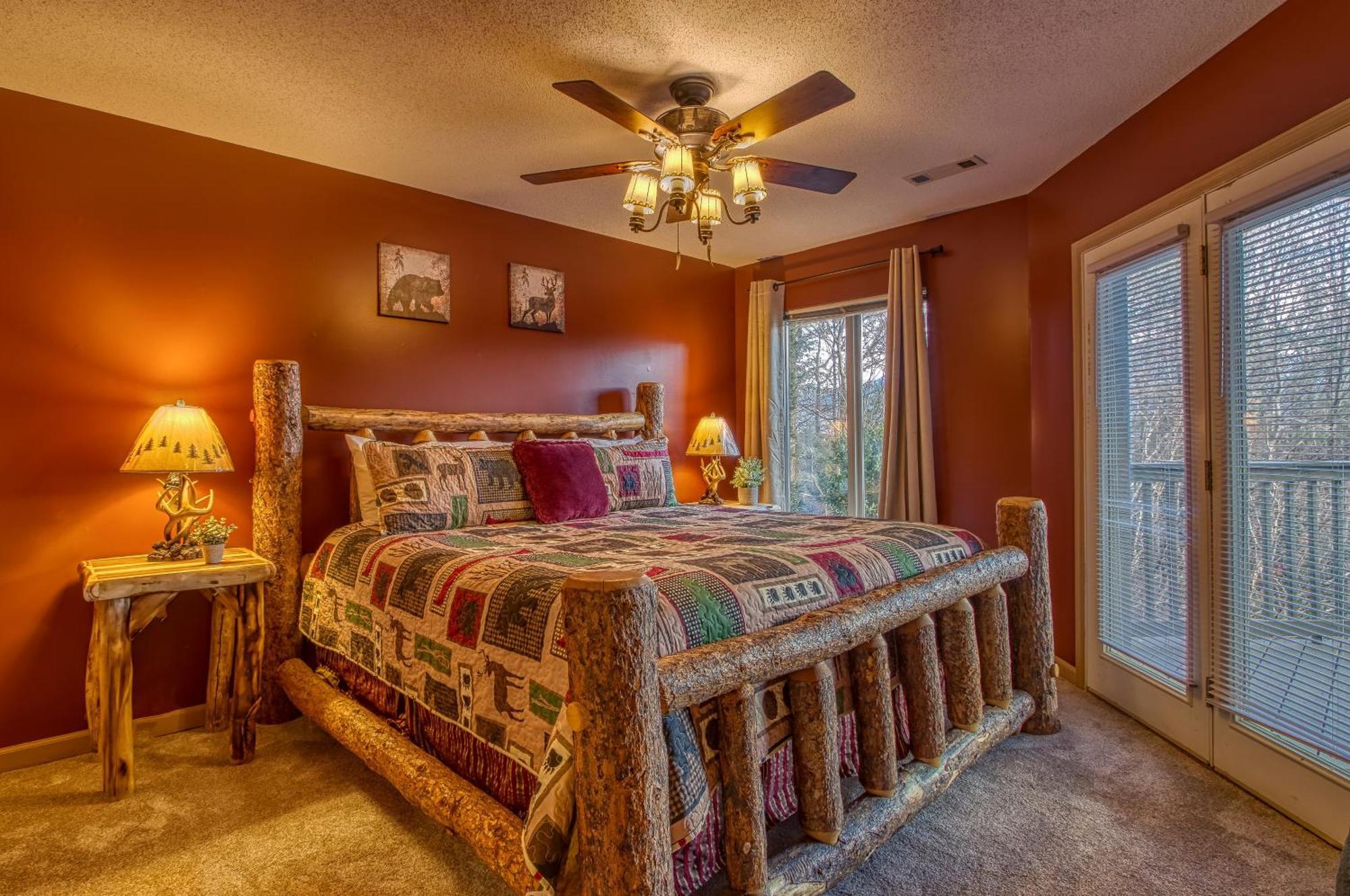 Tree Tops Retreat: Luxury Mountain Suites with Hot Tub and Bear Sightings Gatlinburg Exterior photo